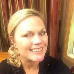 Meet your Posher, Jacqueline